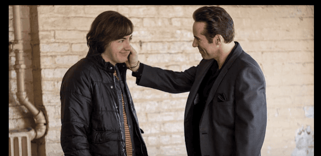 Crítica Santos Criminales En escena: Tony Soprano y Dickie Moltisanti