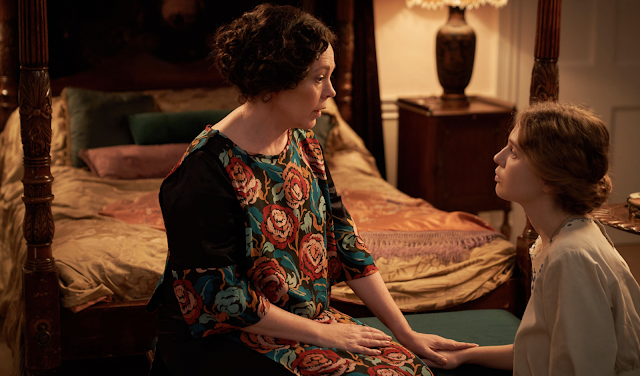 Crítica Primavera en Beechwood Olivia Colman se come la pantalla.