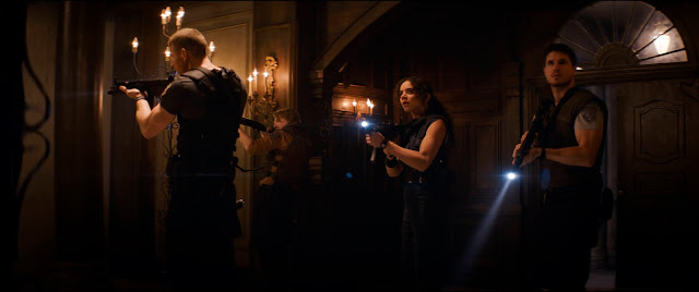 Crítica Resident Evil Bienvenidos a Raccoon City La Mansión Spencer es un espectáculo, aunque no es tan perfecta como en el juego.