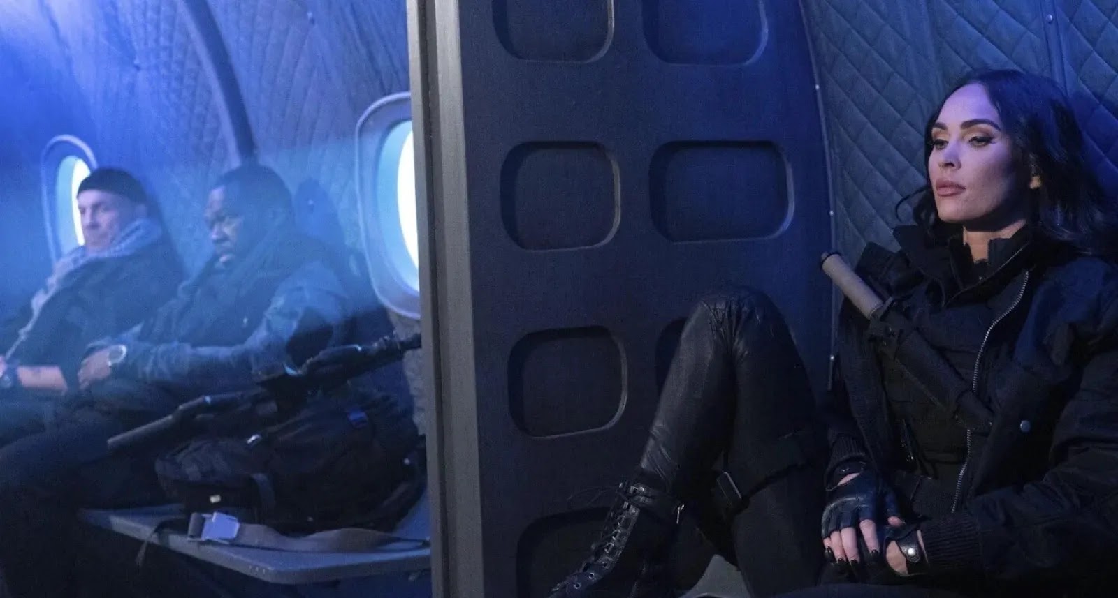 Crítica Los Mercen4rios La dirección de los Mercenarios por parte de Megan Fox es anecdótica.