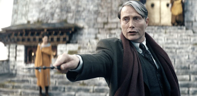 Mads se come la pantalla como Grindelwald Crítica Animáles Fantásticos: los secretos de Dumbledore