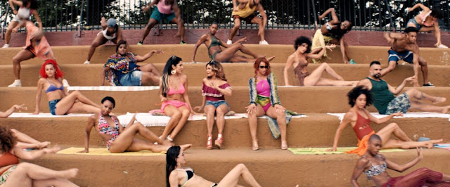 in the heights piscina en un barrio de nuevo york piscina
